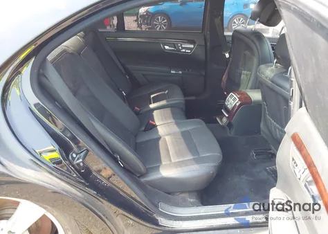 2012 Mercedes-Benz S 550 4Matic z USA, uszkodzony, nr VIN WDDNG9EB9CA464943